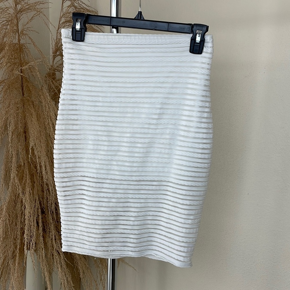 White pencil skirt
